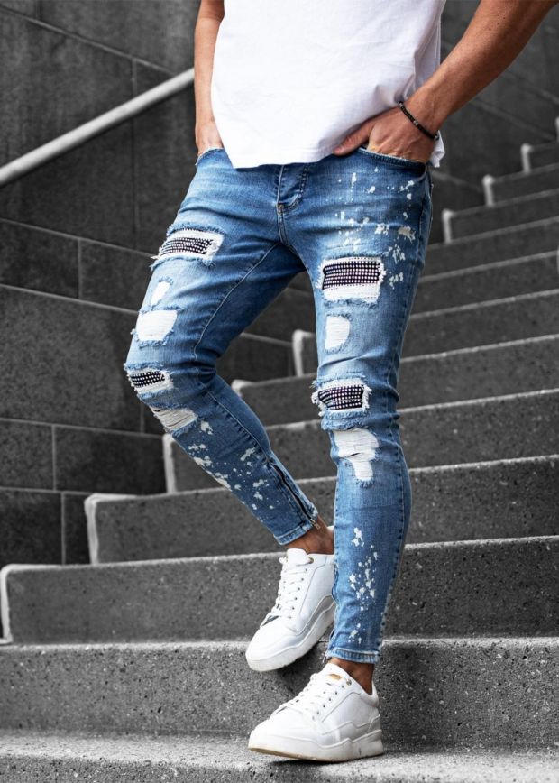 Distressed Jeans